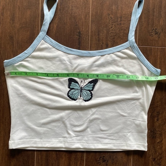 Romwe White with Embroidered Butterfly Cropped Tank size Small - Picture 3 of 10